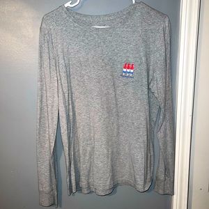 Women’s vineyard vines shirt